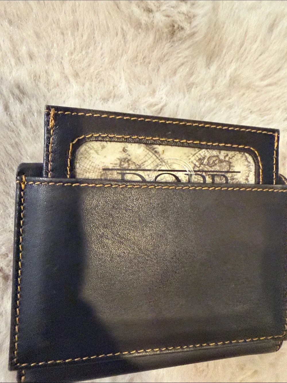 Dopp Brown Leather Card & Key Holder with Contrast Stitching